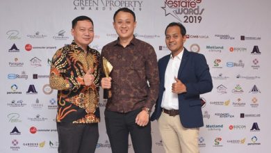 (Kiri – Kanan) Fahreza Rizani, GM Sales and Marketing PT Izumi Sentul Realty, Christian Hadi Saputra, Head of Opus Park Project, dan Heru K Wijaya, Head of Marketing Communication PT Izumi Sentul Realty