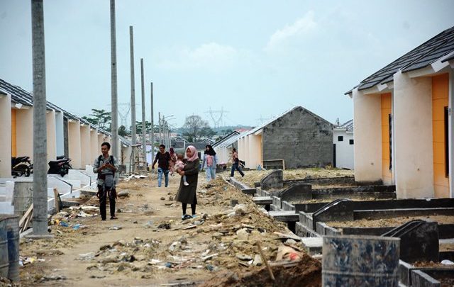 Pembangunan rumah di Maja