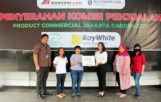 Penyerahan komisi penjualan modernland