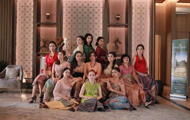 Synthesis Development Gelar Virtual Charity Fashion Show Wastra Sikka