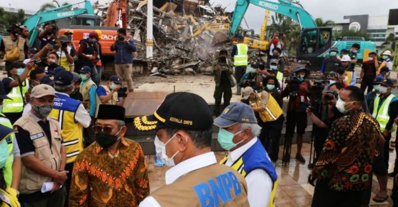 Menteri Basuki Tinjau Penanganan Darurat Bencana Gempa Bumi di Sulbar