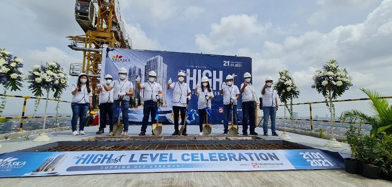 Sinar Mas Land Gelar Topping Off Tower Azure di Klaska Residence Surabaya