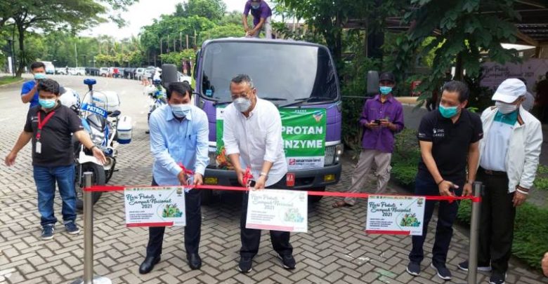 Sinar Mas Land Ajak Warga Mengolah Sampah Jadi Produk Berdaya Guna