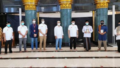 Sinar Mas Land Wakafkan Al-Qur’an kepada 3 Masjid di Grand Wisata Bekasi