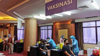 Ribuan Pelayan Publik di Mall Jalani Vaksin di ITC Mangga Dua