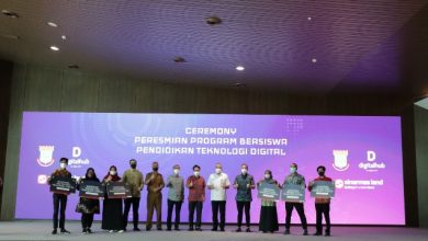 Sinar Mas Land Berikan Beasiswa Coding untuk Anak Muda Kabupaten Tangerang