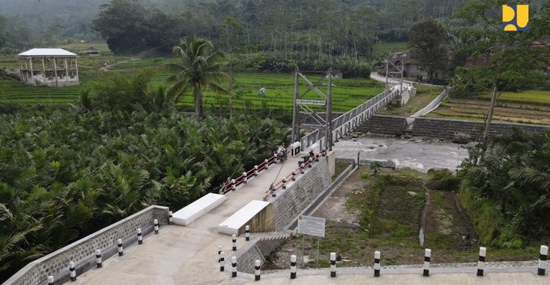 Tiga Jembatan Gantung di Jawa Tengah Selesai DIbangun