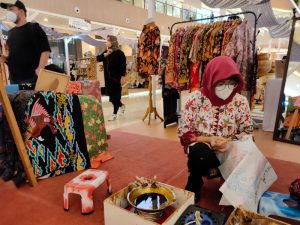 Grand Metropolitan Hadirkan Beragam Batik Nusantara