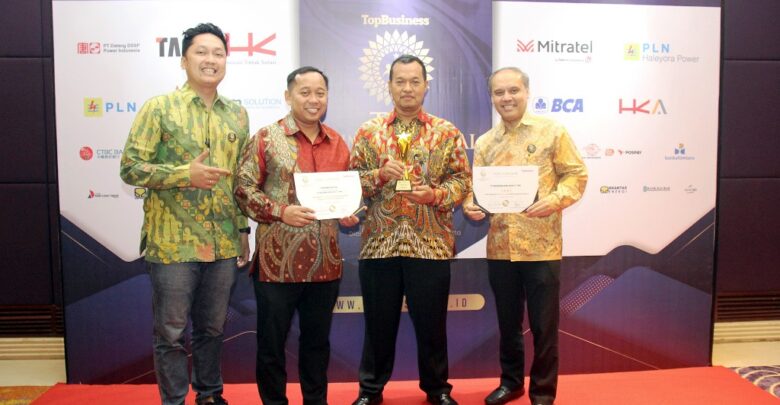 Modernland Realty Raih Penghargaan TOP Human Capital Awards 2023