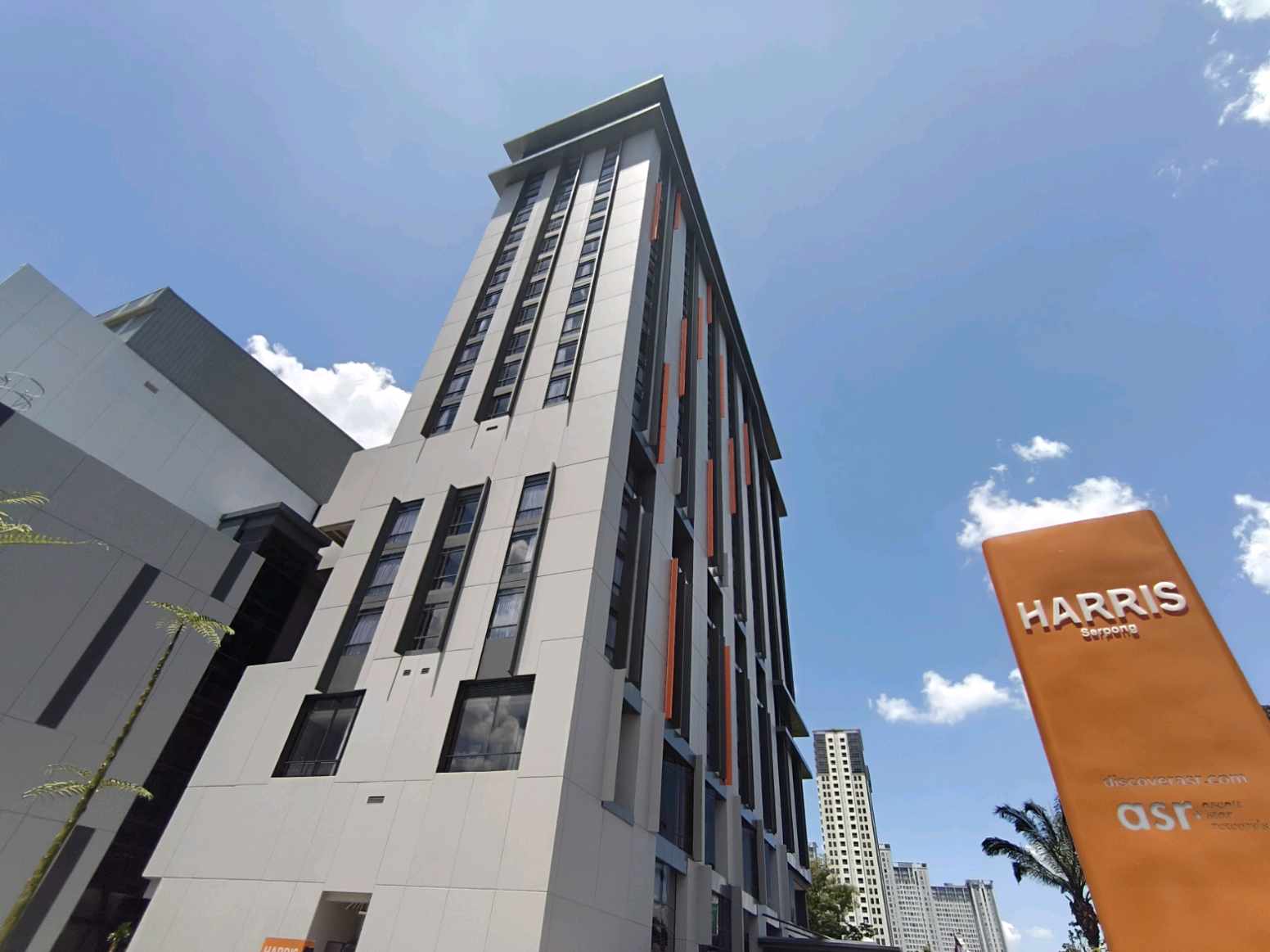 Harris Hotel & Convention Serpong 